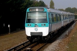 Metrotog type MF77 ved Crteil - Universit p metrolinie 8