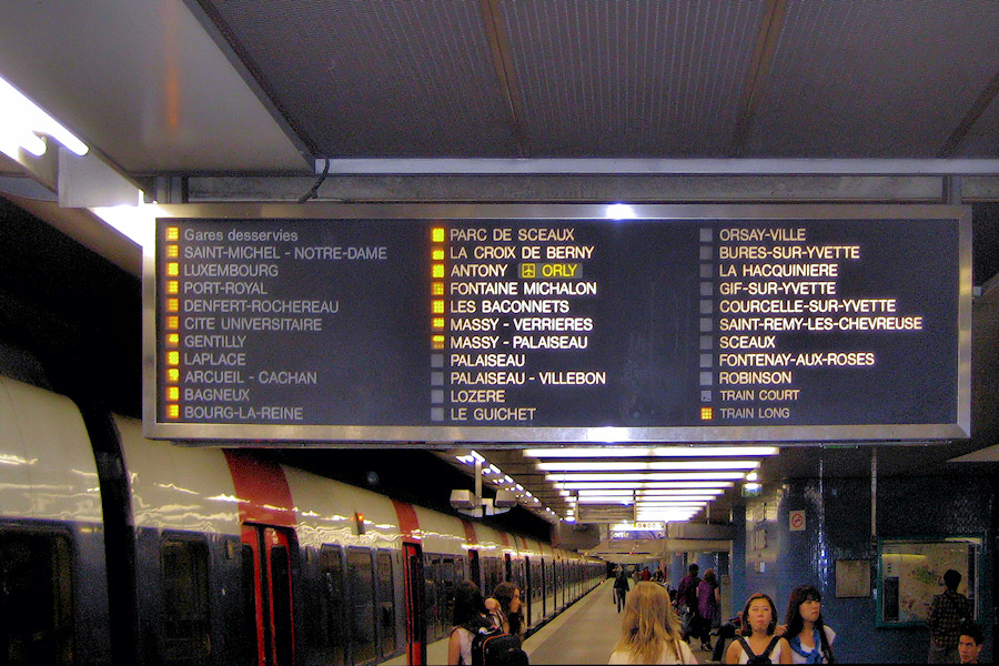 Den nordvestlige endestation 'Aroport Charles de Gaulle 2' (CDG2) p RER linje B